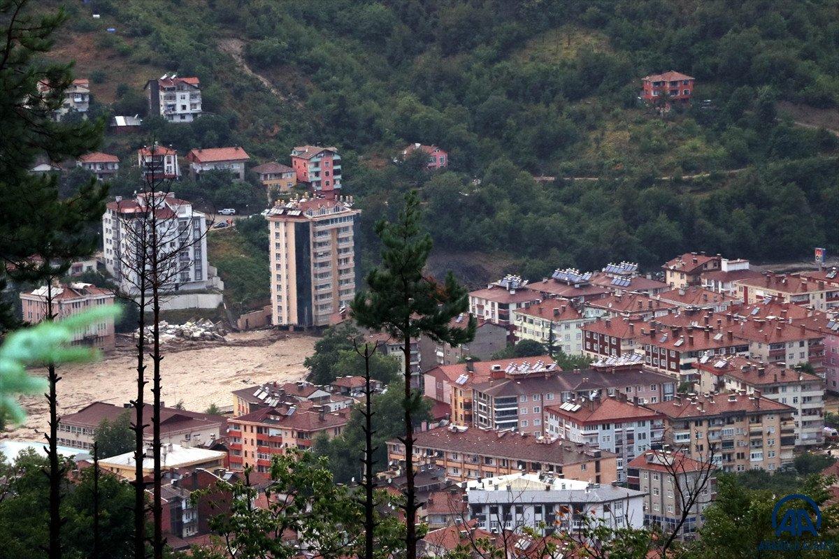 İçişleri Bakanlığı uyardı: Sel alanlarında güvenli bölgeleri terk etmeyin