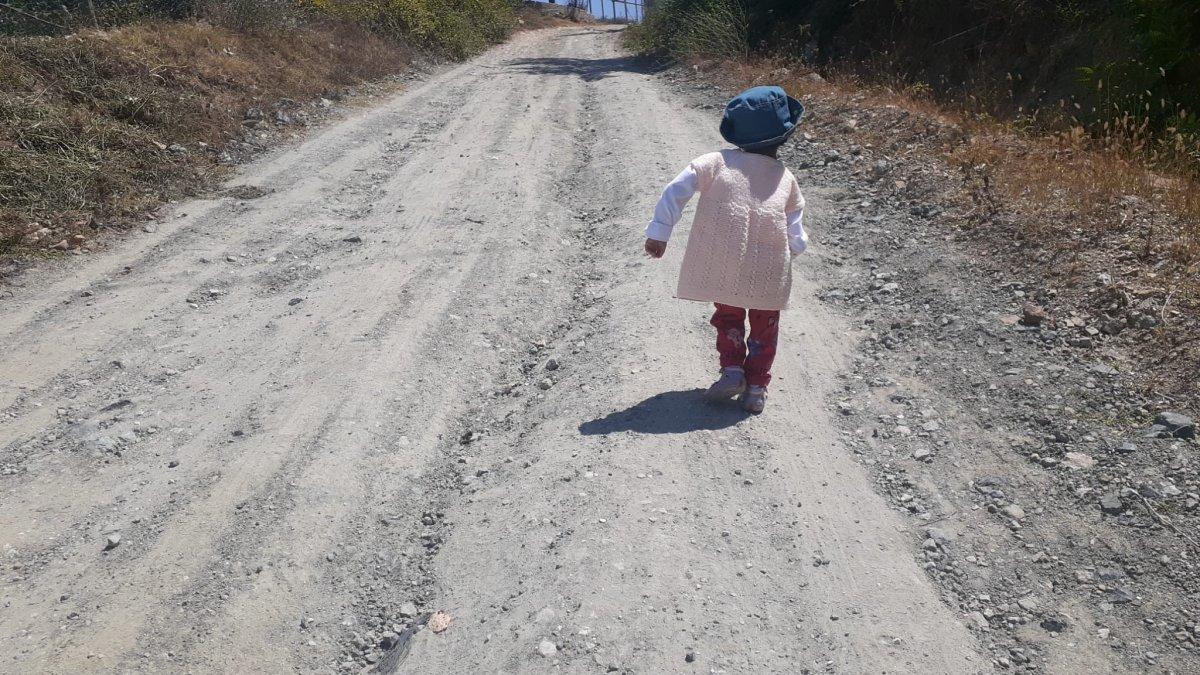 Türkiye'nin en kısa boylu kadını: Yokuşları çıkamıyorum