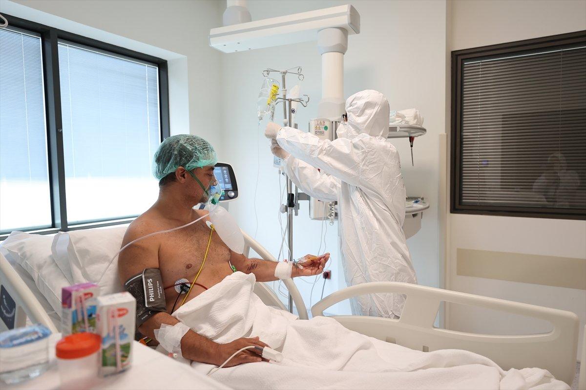 İstanbul'da aşı olmayan yoğun bakım hastaları: Çok pişmanız