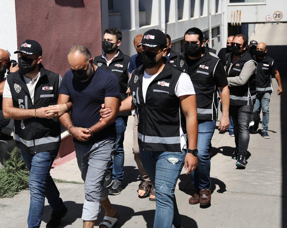 Adana'daki çete lideri öğretmen, tarihi eserden zengin olunca istifa etti