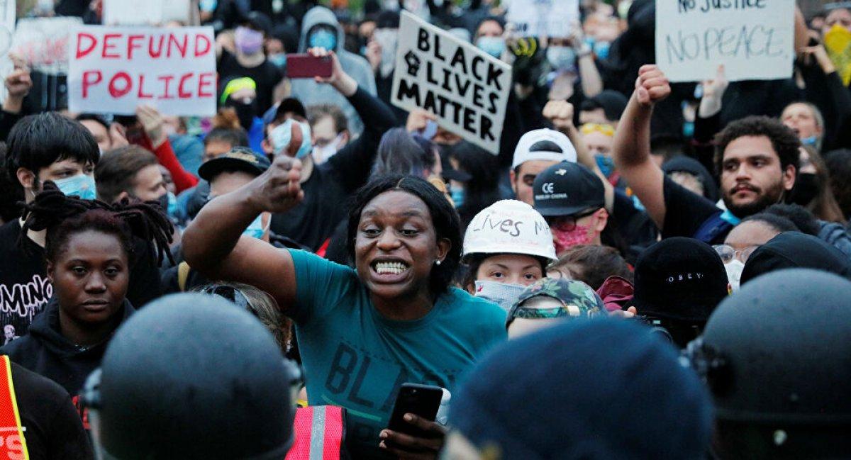 ABD'de, beyazların oranı ilk kez yüzde 60'ın altında kaldı