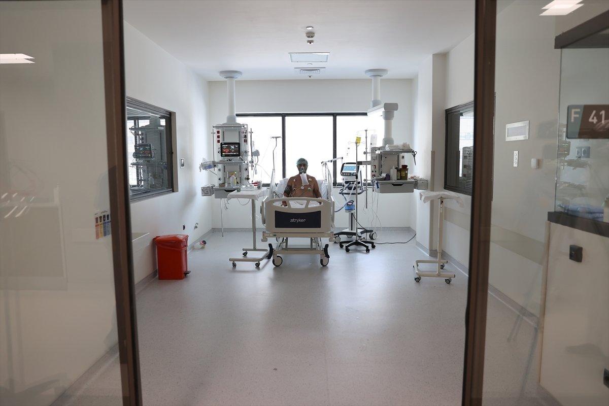 İstanbul'da aşı olmayan yoğun bakım hastaları: Çok pişmanız