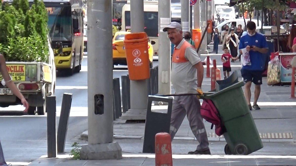 Sultangazi’de aydınlatma direklerinin kapakları çalındı