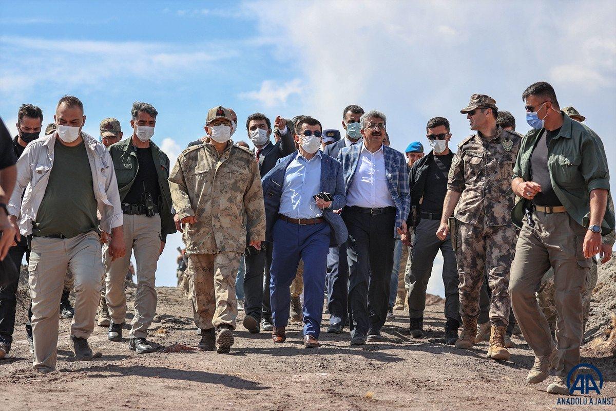 Mehmetçik, Van-İran sınırında gece gündüz tetikte