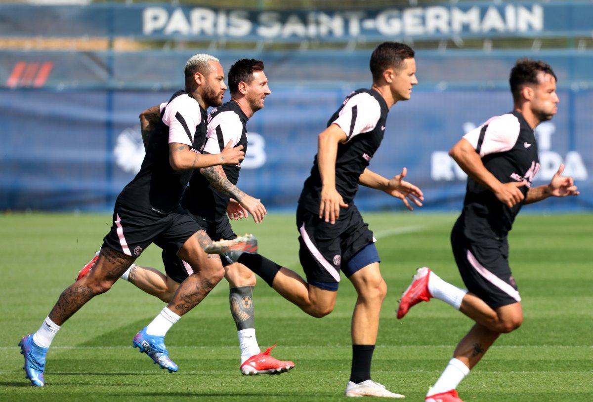 Lionel Messi'nin antrenmanda eğlenceli anları