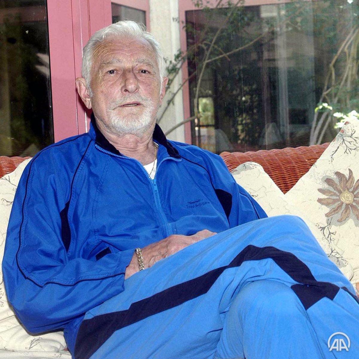 Süleyman Seba'nın cuma namazı hikayesi