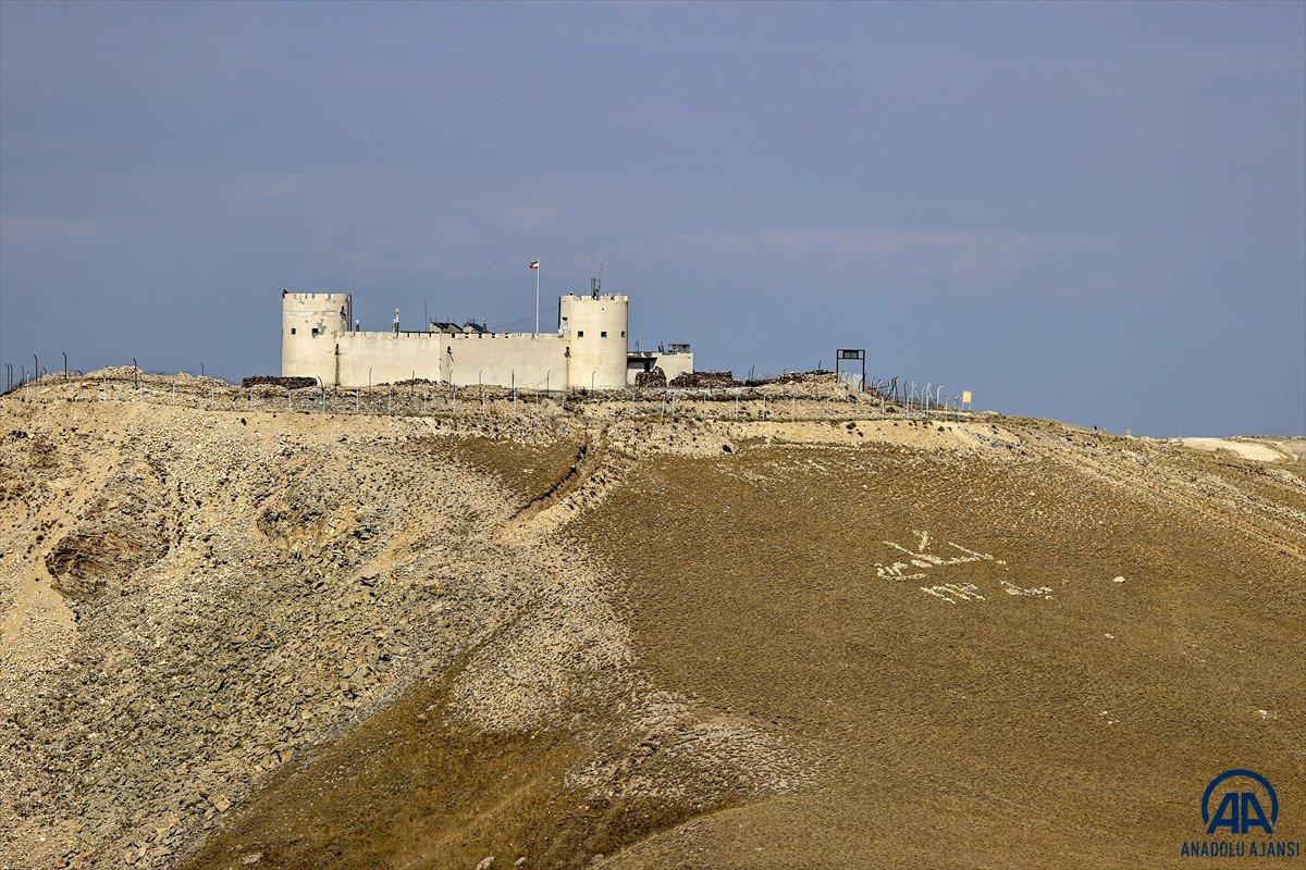 Mehmetçik, Van-İran sınırında gece gündüz tetikte