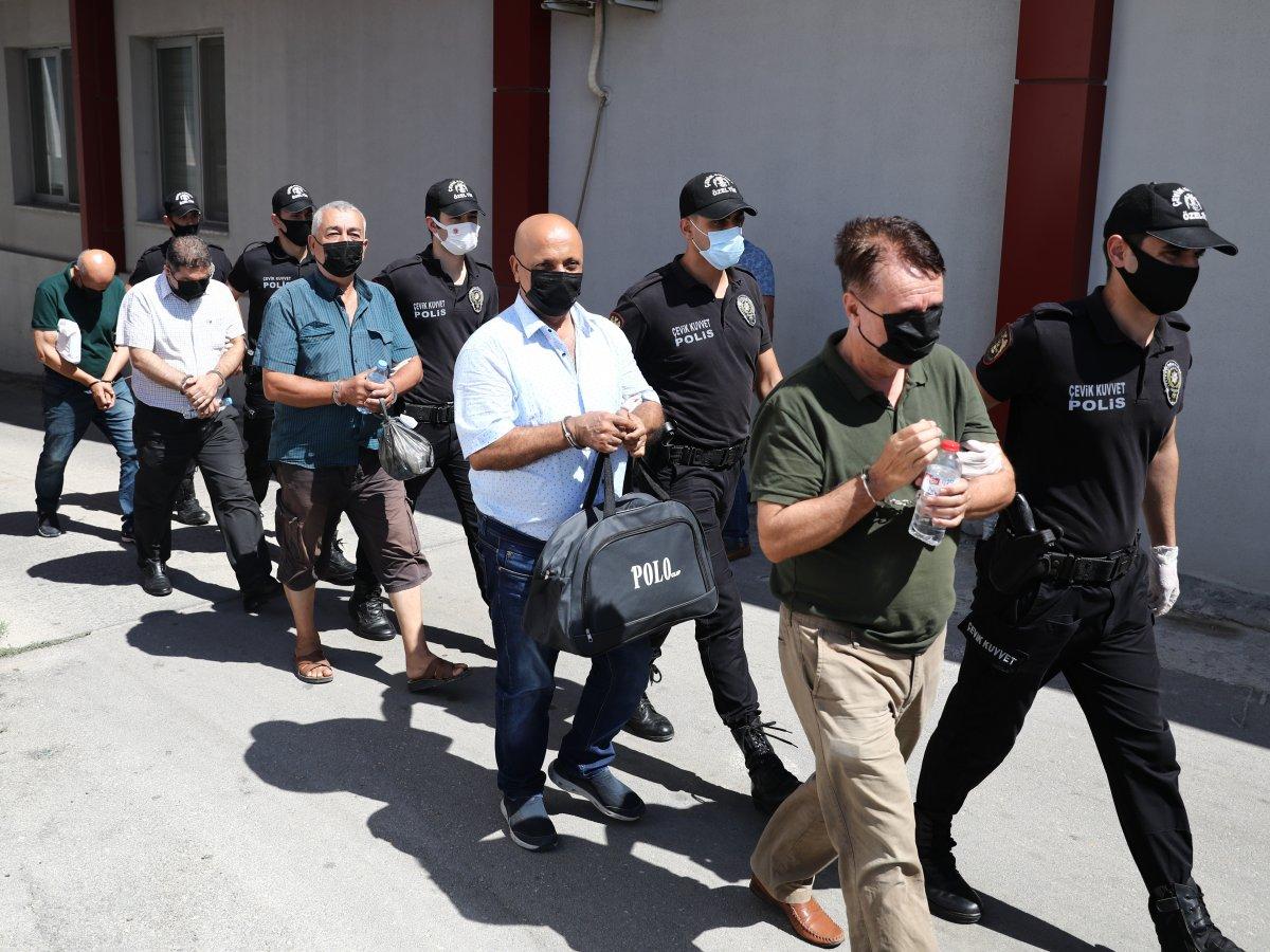 Adana'daki çete lideri öğretmen, tarihi eserden zengin olunca istifa etti