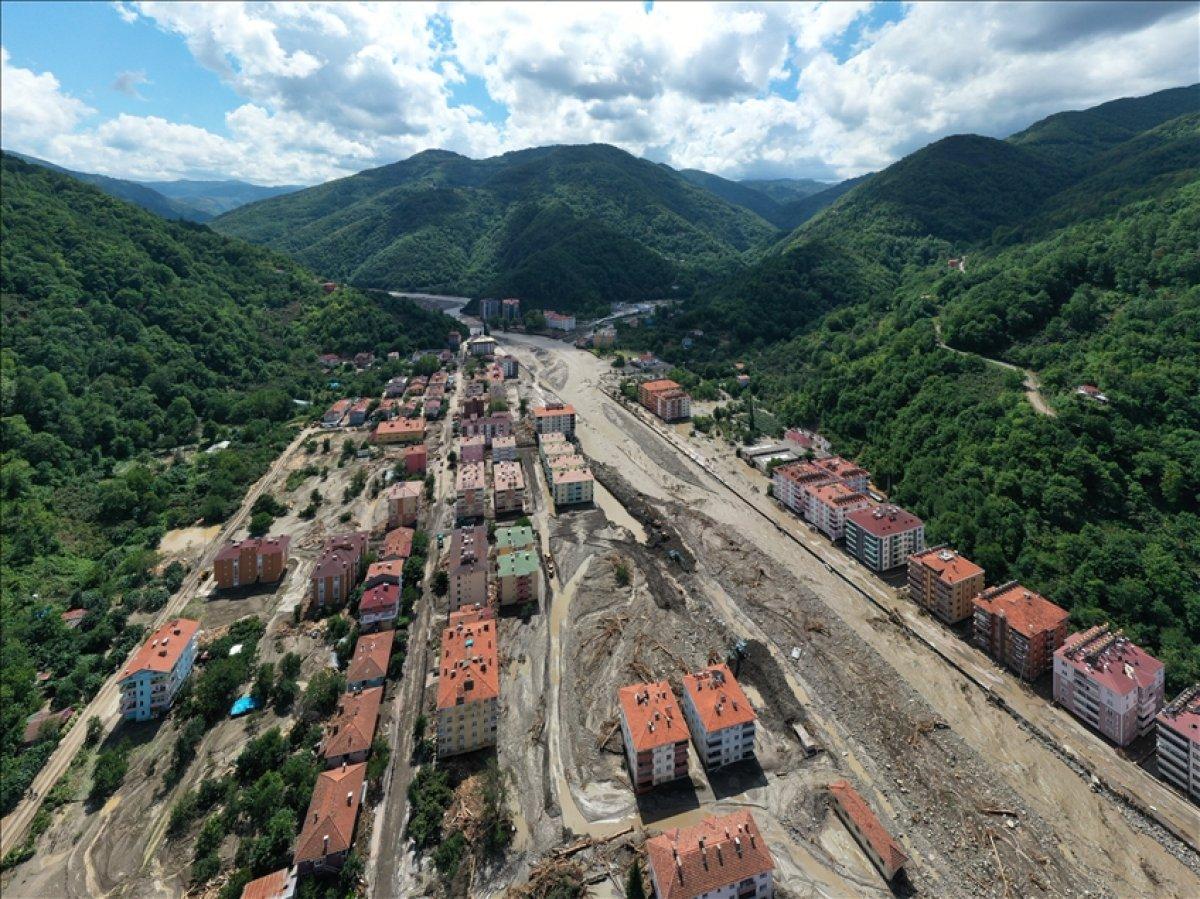 Kastamonu'nun Bozkurt ilçesinde selin yol açtığı tahribat havadan görüntülendi