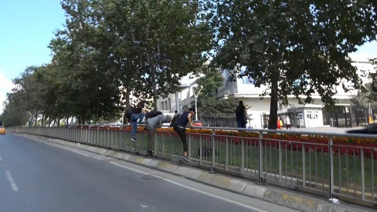 Sultangazi'de kaçmaya çalışan kaçak göçmenler yakalandı