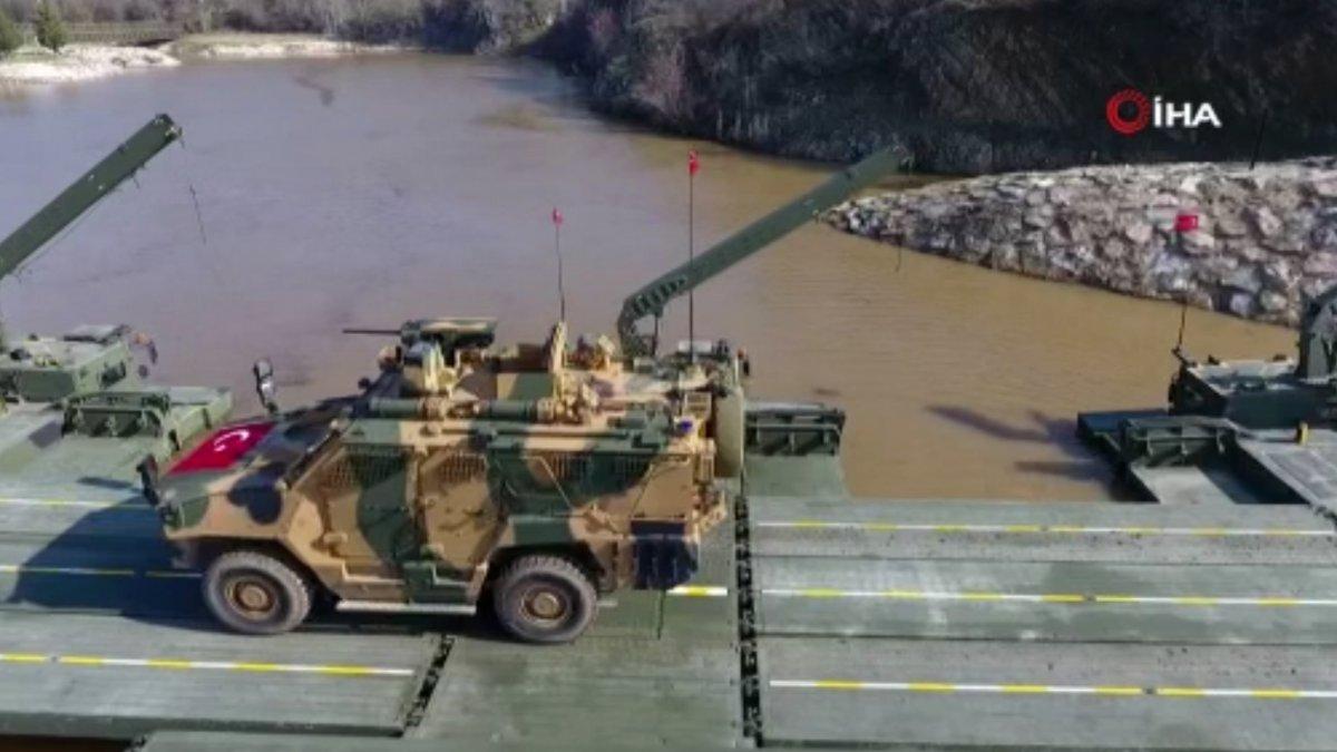 MSB, sel bölgesine 2 yatay kaydırmalı köprü tankı ile 3 sabit köprü aracı gönderdi