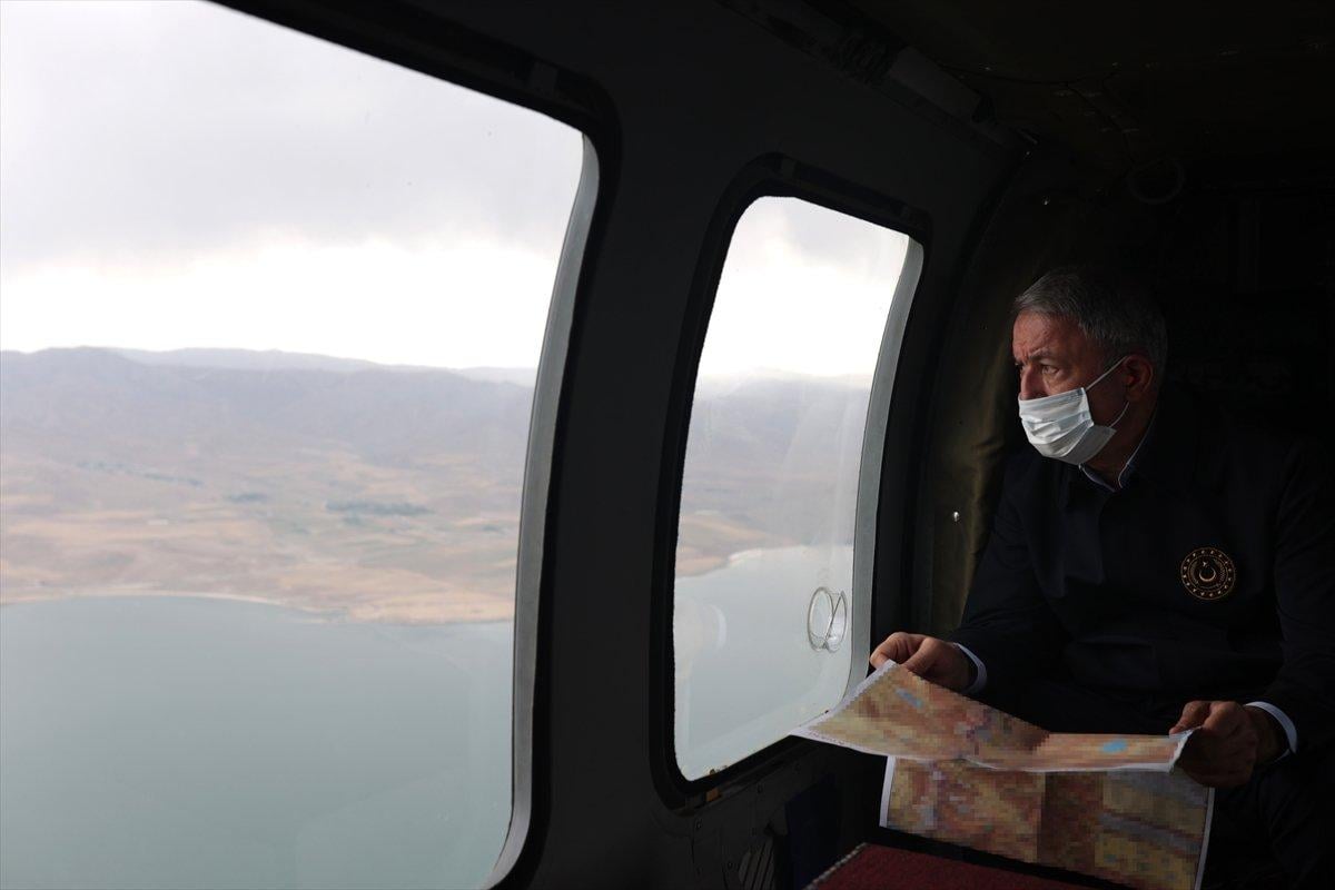 Hulusi Akar ve TSK komuta kademesi İran sınırında