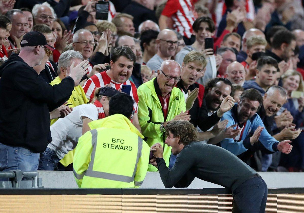 Brentford, Arsenal'i 2 golle mağlup etti