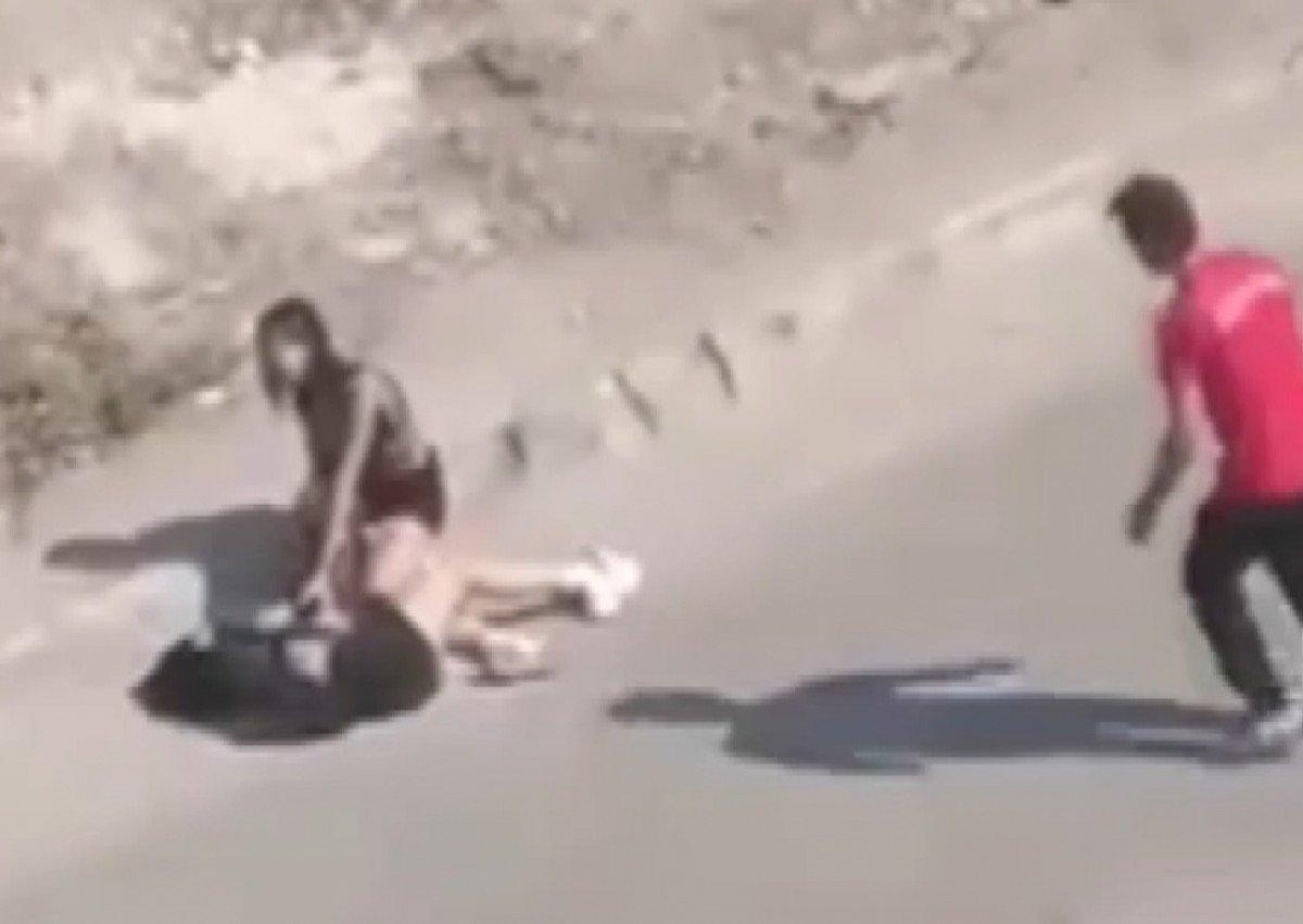 Bursa’da eski sevgilisinin yolunu kesti, boğazına bıçak dayadı