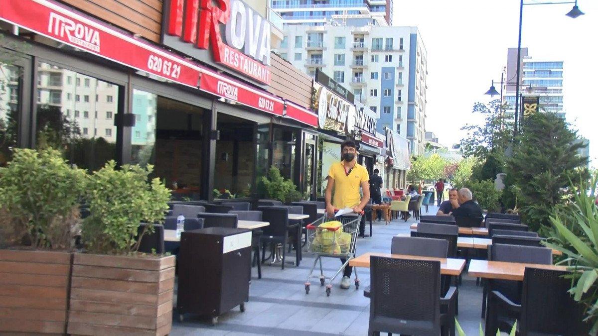 Esenyurt’ta madde bağımlısı baba ve oğlu esnafa saldırdı