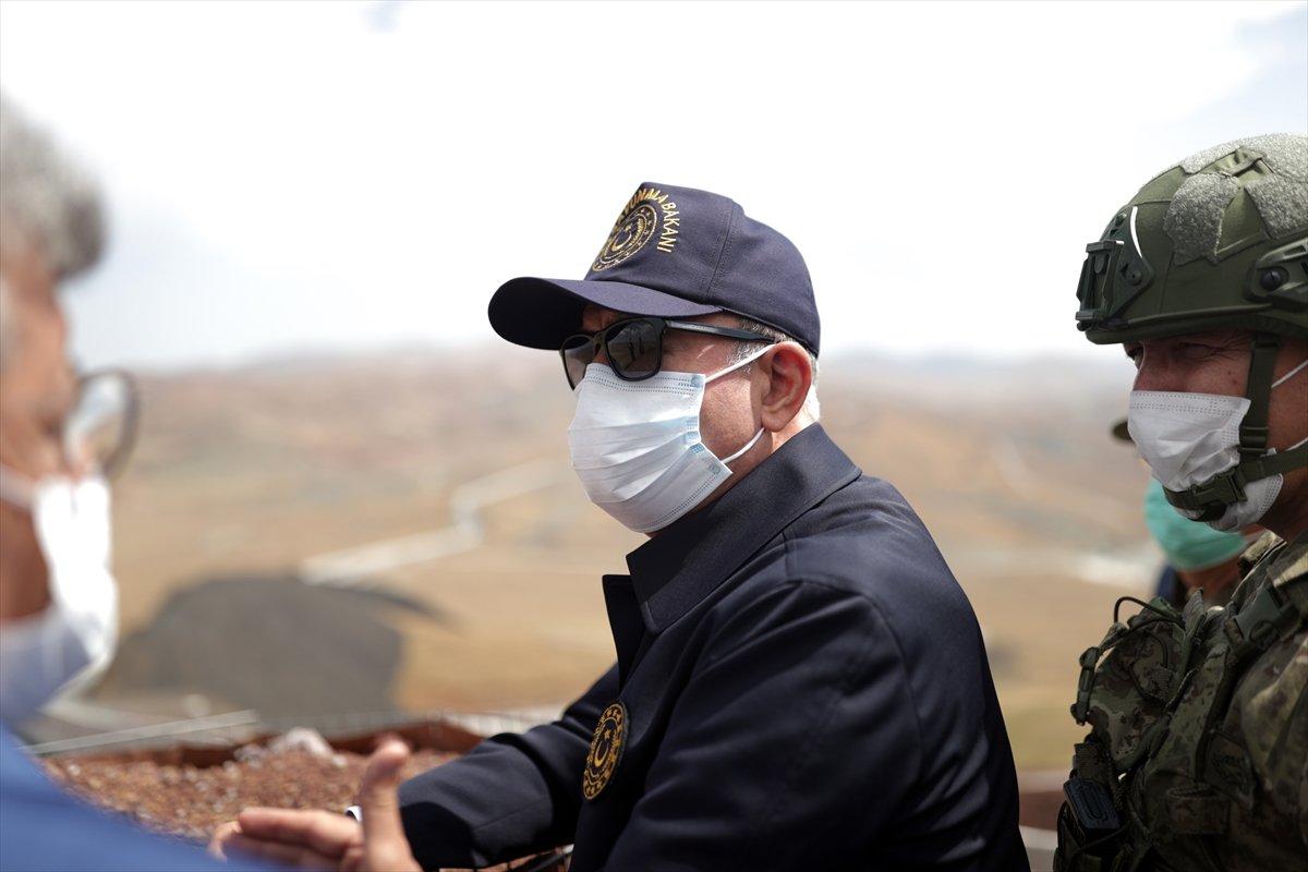 Hulusi Akar ve TSK komuta kademesi İran sınırında