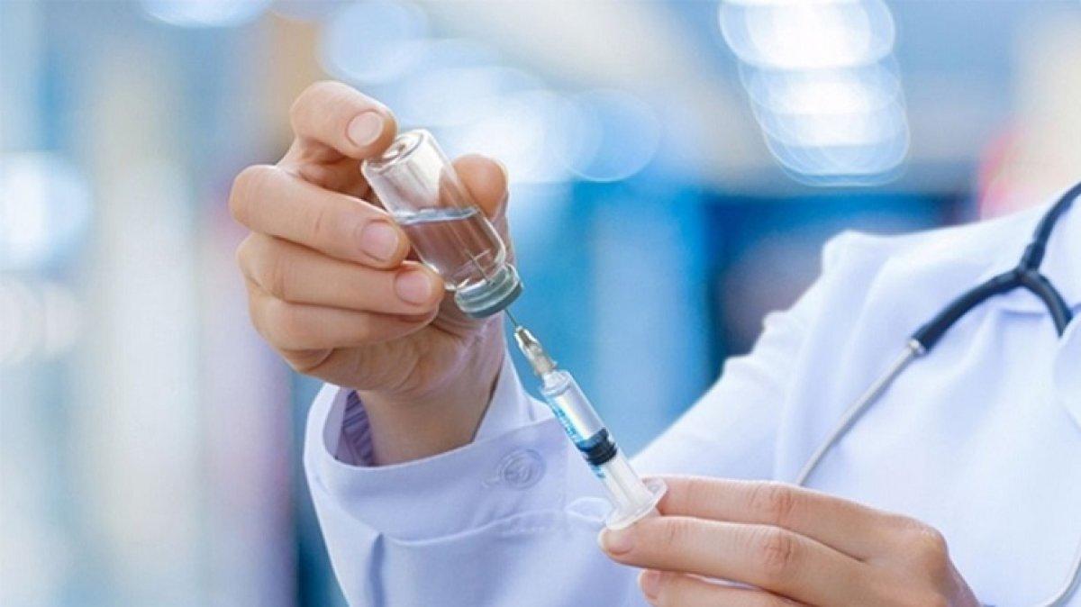 İzmir'de sahte aşı kartı hazırlayan hemşire tutuklandı