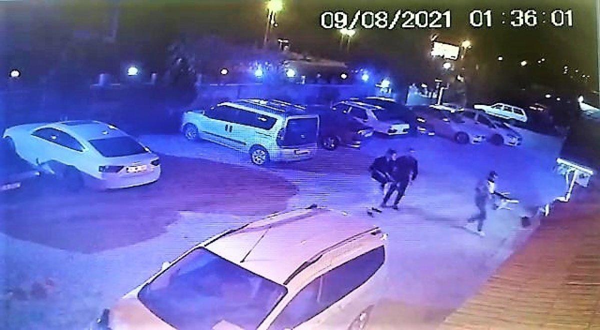 Denizli’de kız arkadaşının gazinoda çalıştığını öğrendi, silahlı çatışma çıktı