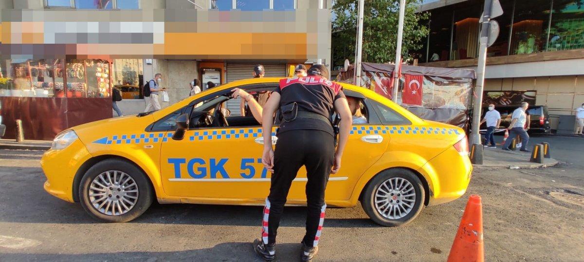 Taksim'de asayiş uygulaması yapıldı