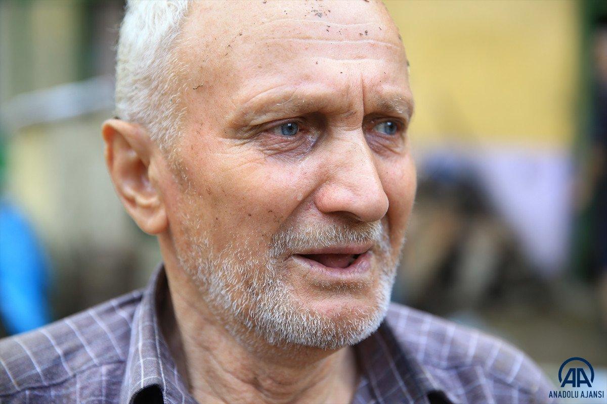 Bartın'da sel felaketinde çatıda eşiyle helalleşti