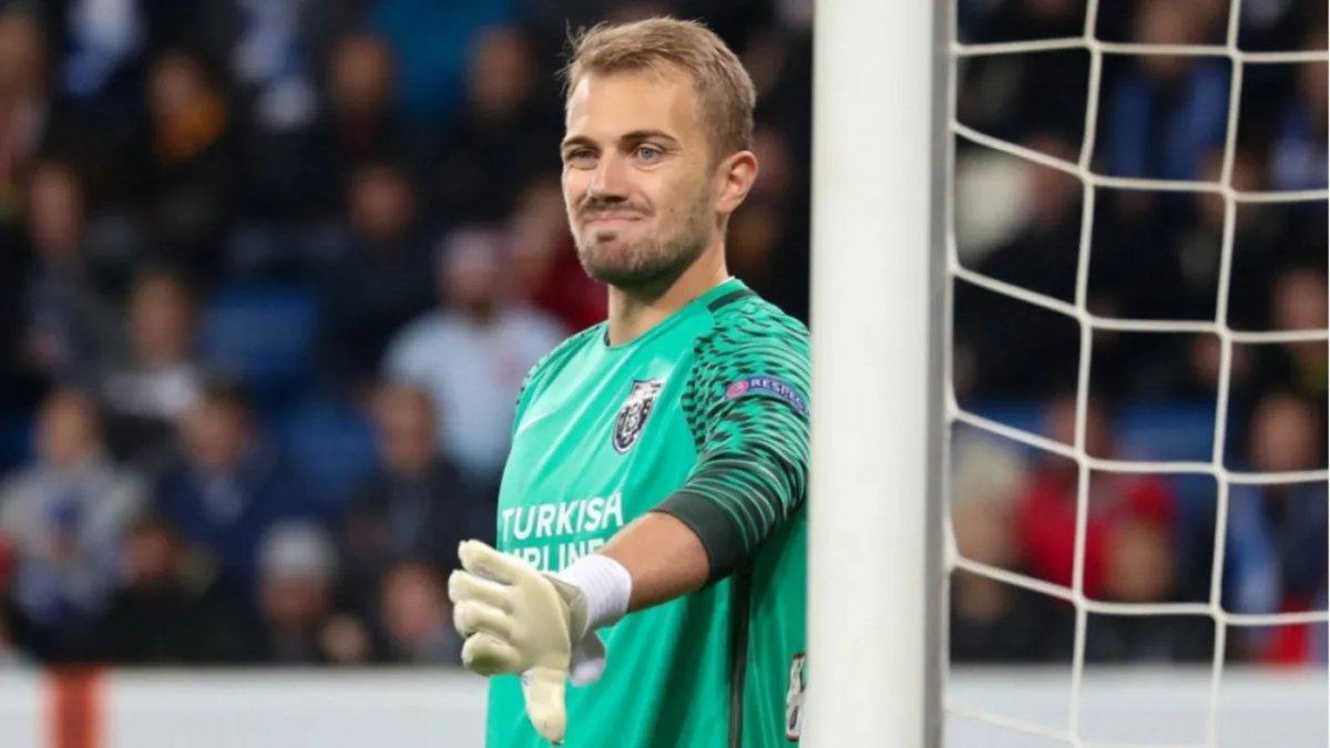 Başakşehir, Mert Günok'un sözleşmesini feshettiğini açıkladı