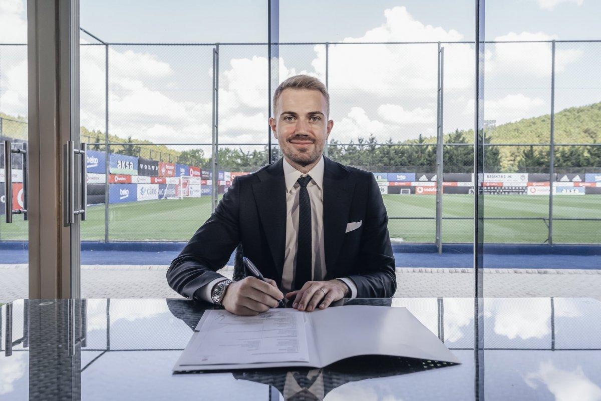 Mert Günok Beşiktaş'ta