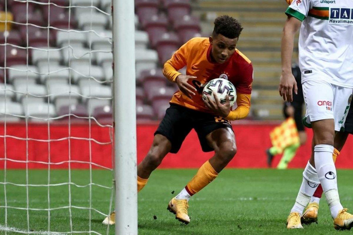 Benfica yönetimi, Galatasaray'dan süre istedi