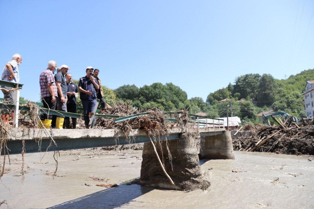 Murat Kurum, Kastamonu'da selden etkilenen bölgeleri inceledi