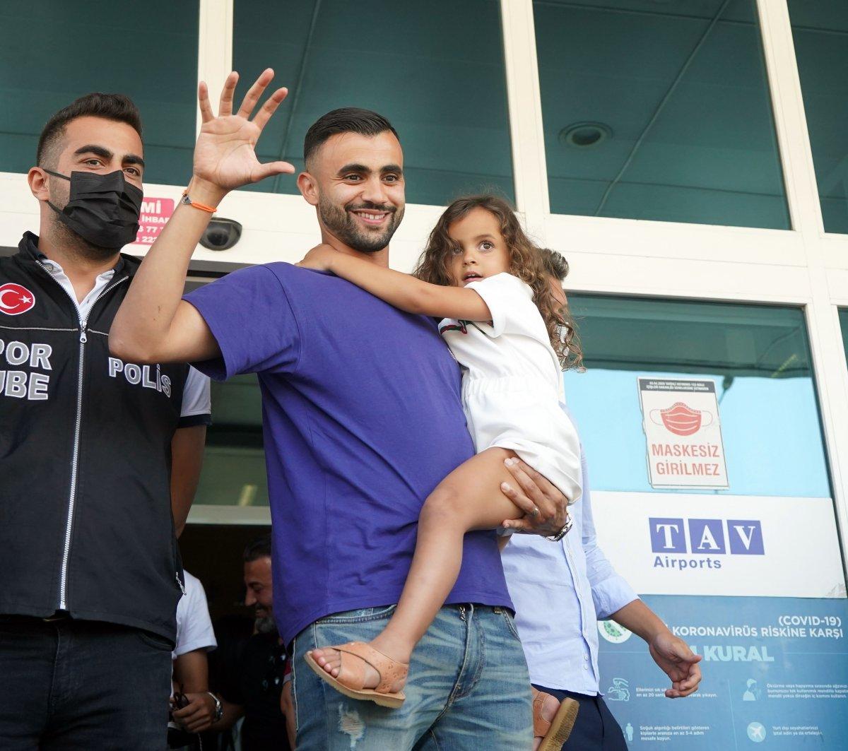 Ghezzal'ın menajeri: Rachid, Beşiktaş için Galatasaray'ı reddetti