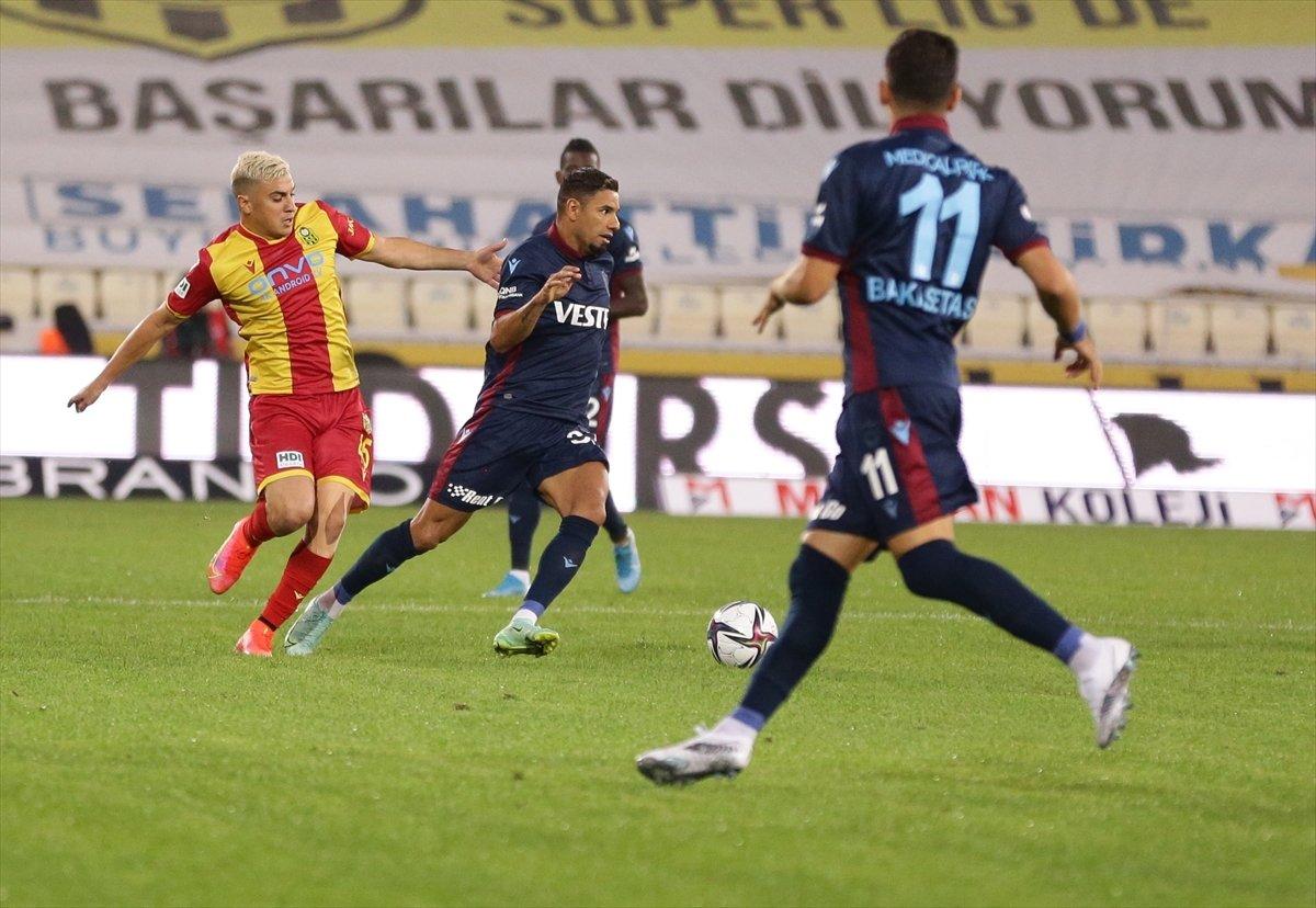 Trabzonspor, deplasmanda Yeni Malatyaspor'u 5 golle geçti