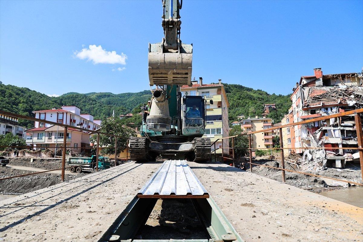 Bozkurt’taki seyyar köprüden geçişler başladı