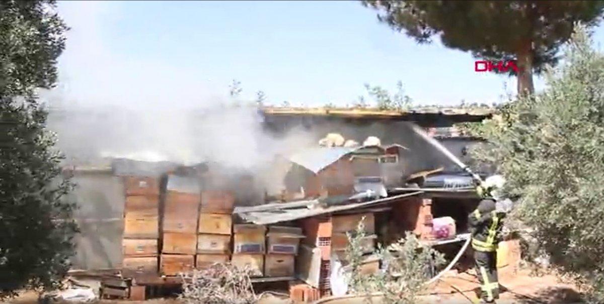 Manisa’da çiftlik evinin kapalı garajında yangın