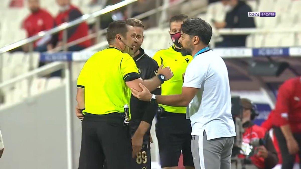 Sivassporlu Felix, İlhan Palut'u takım arkadaşı sandı