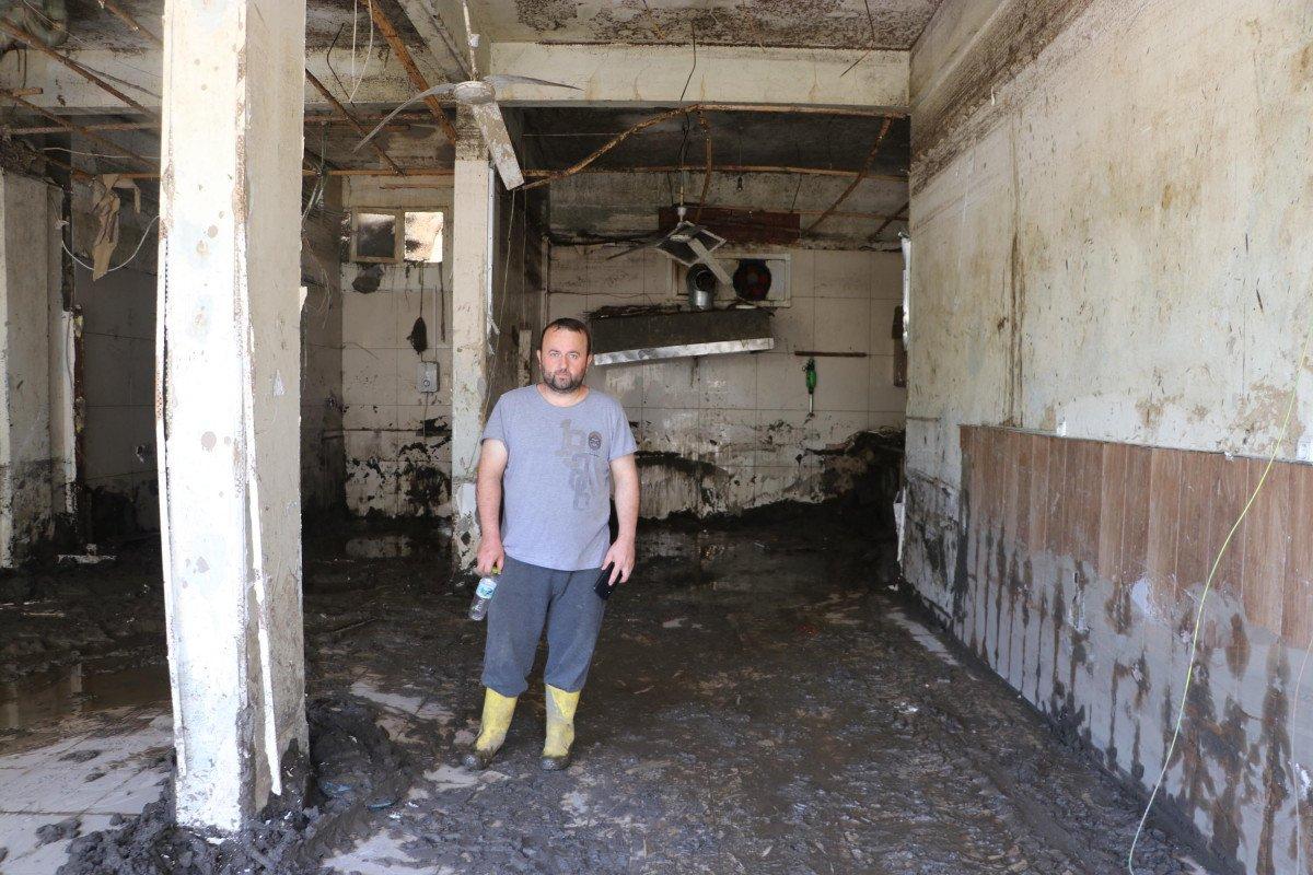 Kastamonu’da evlilik yıl dönümlerinde, selde kaybolan eşini aradı