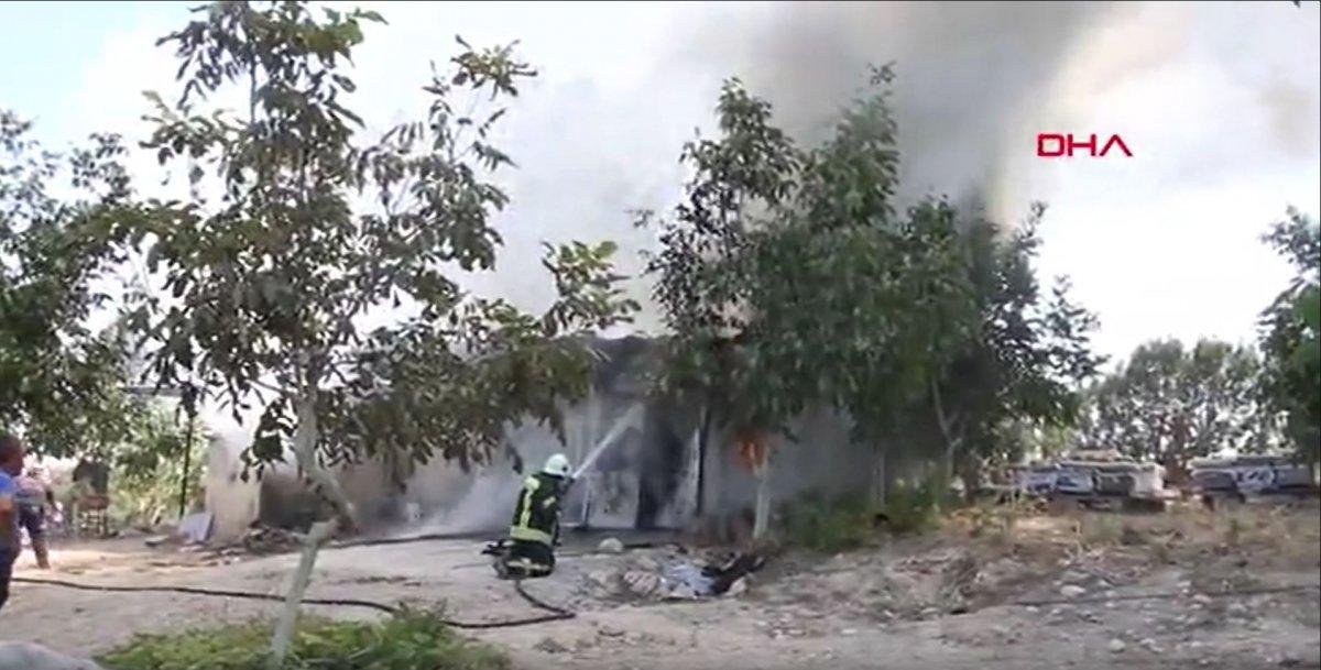 Manisa’da çiftlik evinin kapalı garajında yangın