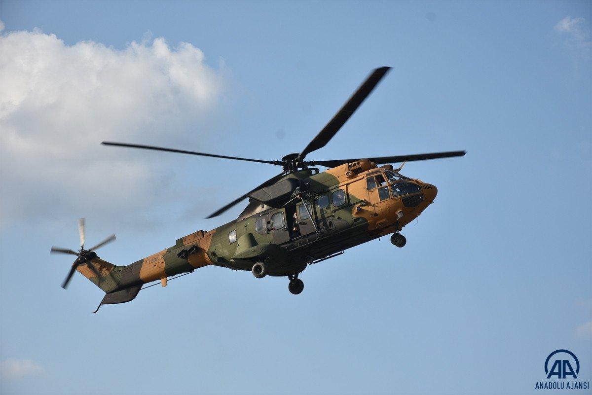 Sinop'ta köylere helikopterle erzak taşınıyor