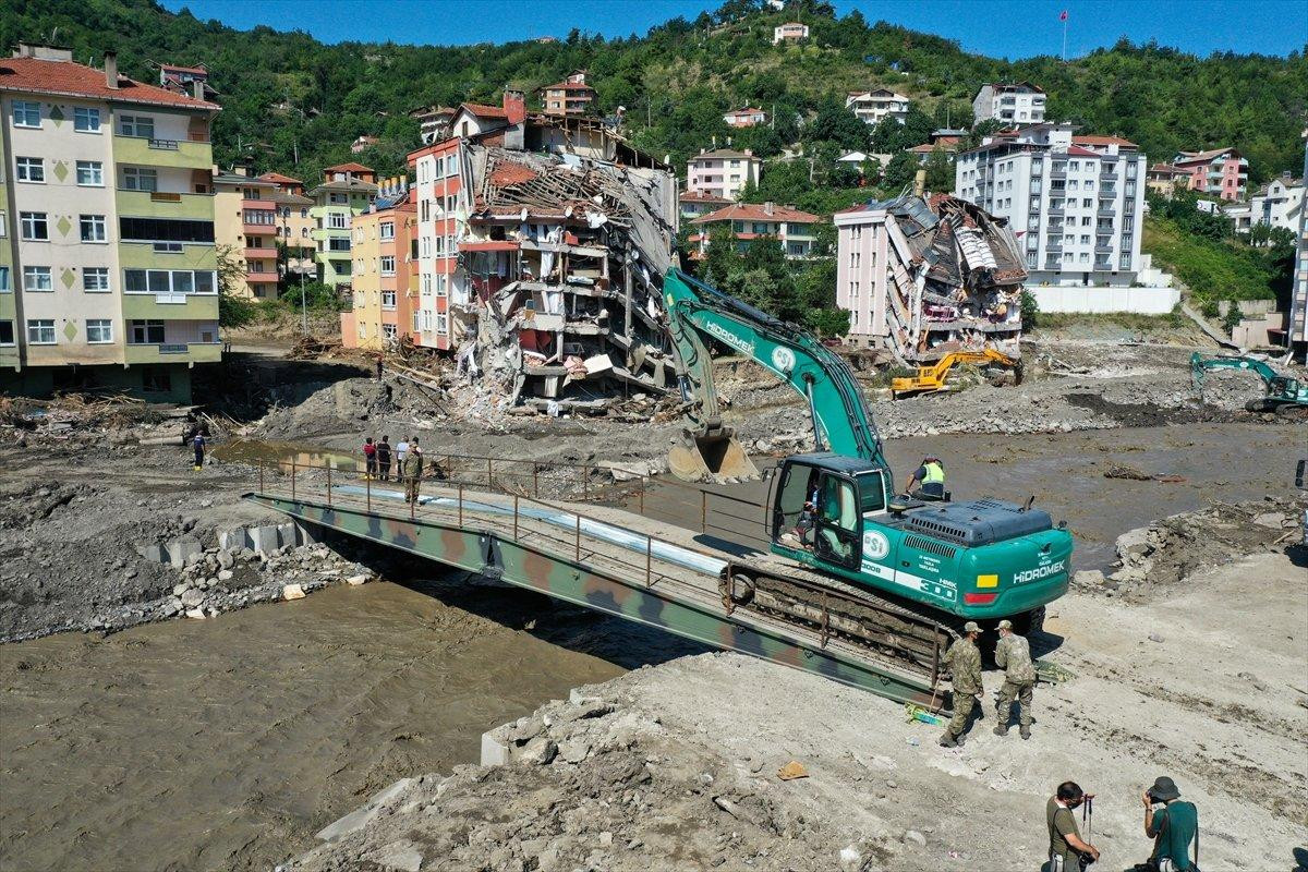 Bozkurt’taki seyyar köprüden geçişler başladı