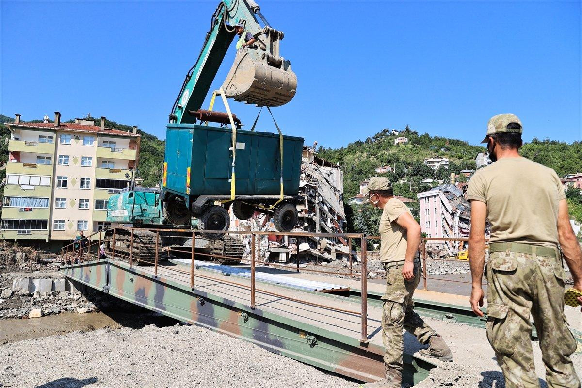 Bozkurt’taki seyyar köprüden geçişler başladı