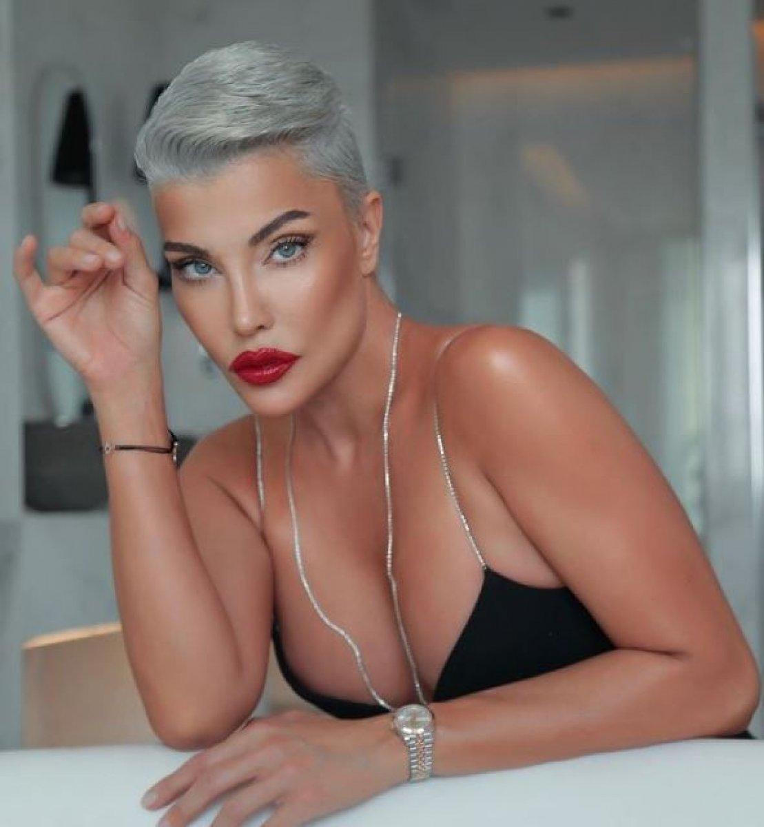 Deniz Akkaya, kendini savundu