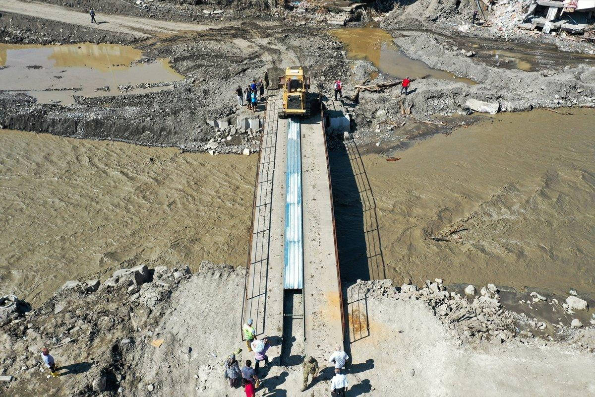 Bozkurt’taki seyyar köprüden geçişler başladı