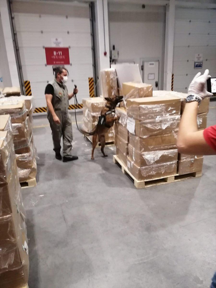 İstanbul Havalimanı'nda uyuşturucu operasyonu: 4,3 ton madde ele geçirildi