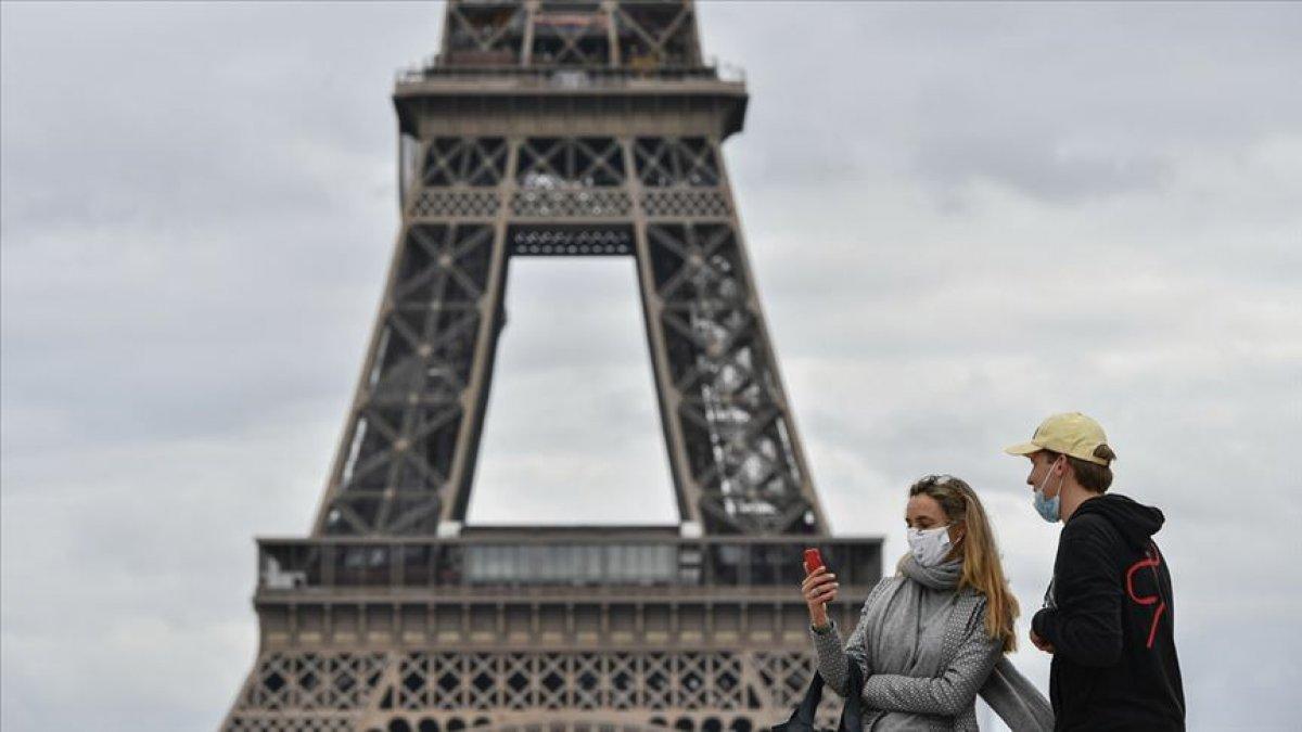 Fransa'da son 24 saatte 28 bin 114 yeni vaka