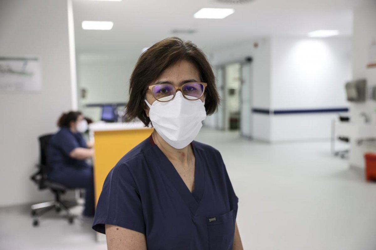 Delta varyantı yoğun bakımdaki aşısız gençlerin sayısını artırıyor