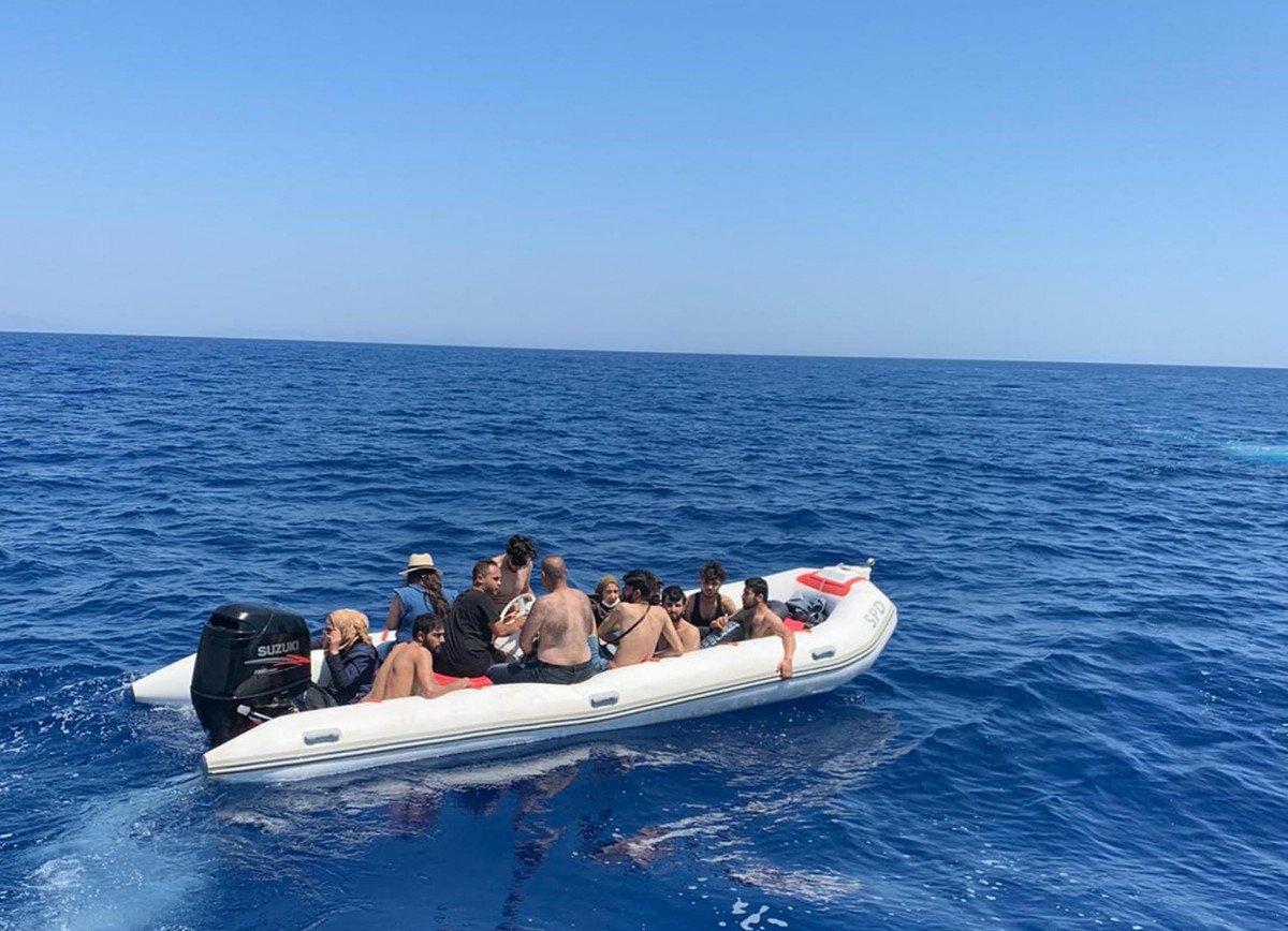 Muğla'da 35 kaçak göçmen daha yakalandı