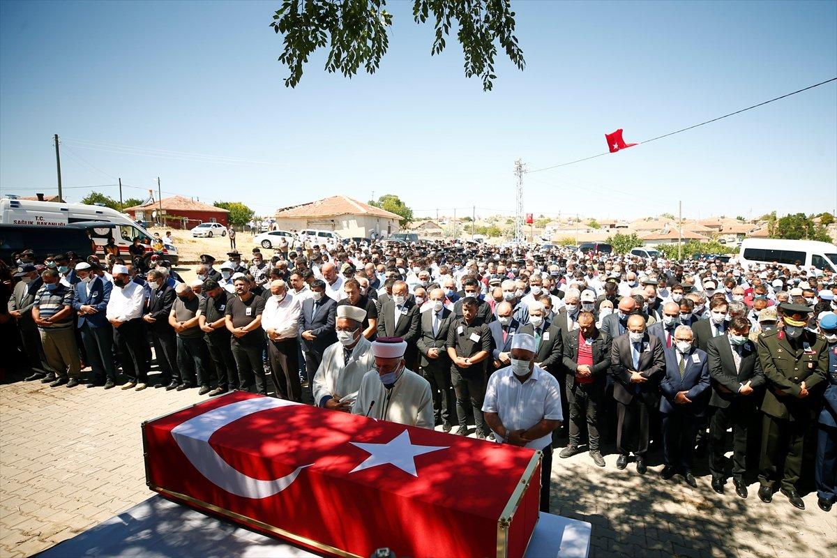 Irak'ın kuzeyinde şehit düşen askerlerimiz son yolculuğuna uğurlandı