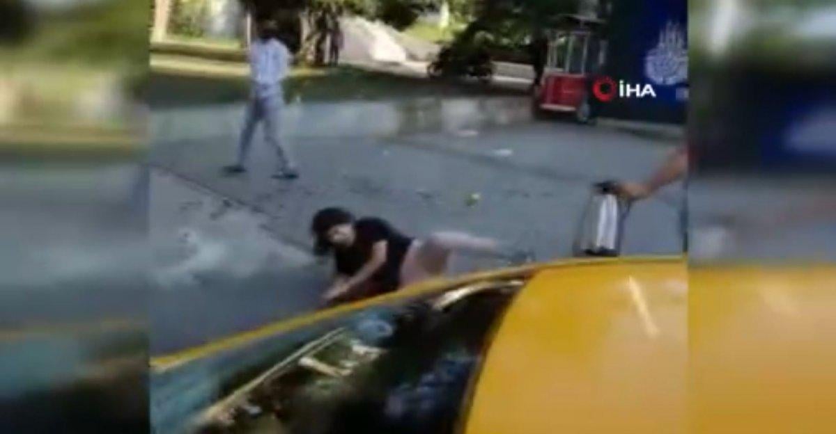 Taksim'de kadına uçan tekme atan zabıtanın iş akdi feshedildi