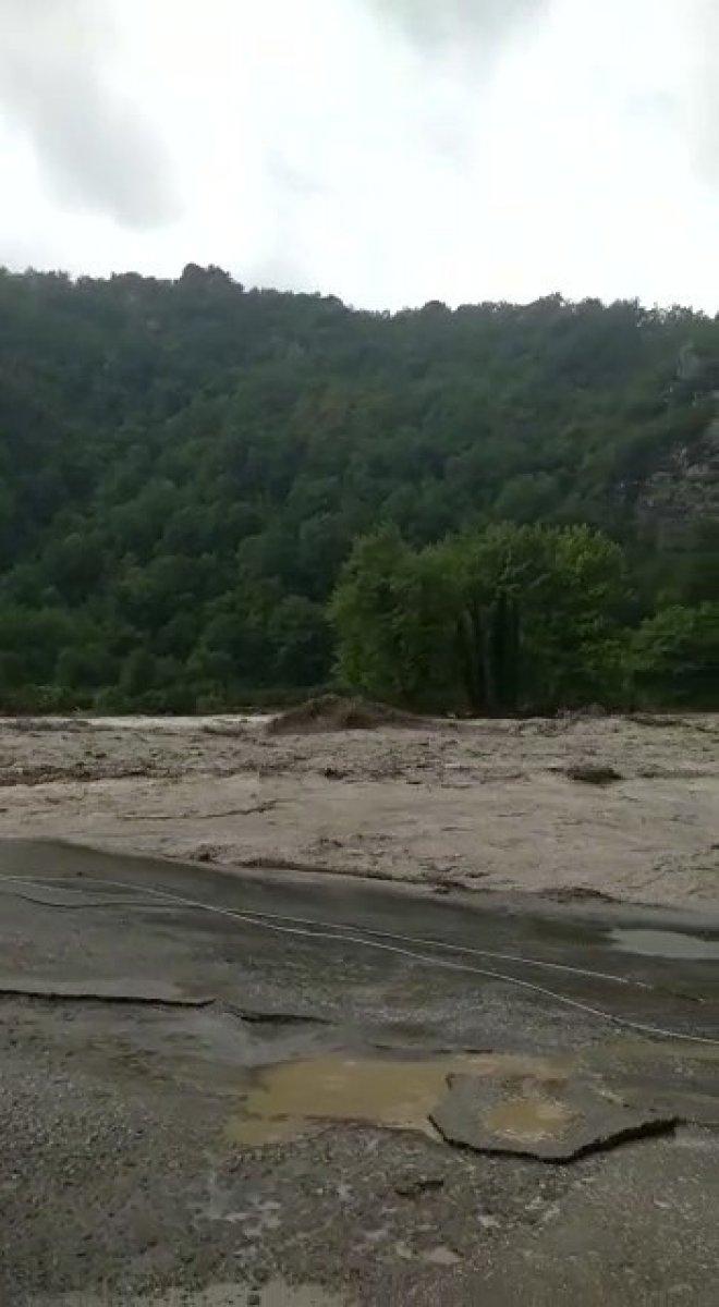Kastamonu'da sel sularına kapılan vatandaşa böyle seslendi