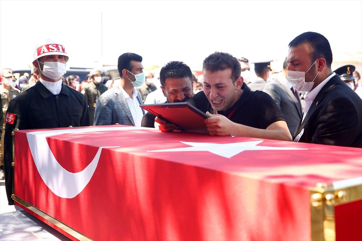 Irak'ın kuzeyinde şehit düşen askerlerimiz son yolculuğuna uğurlandı