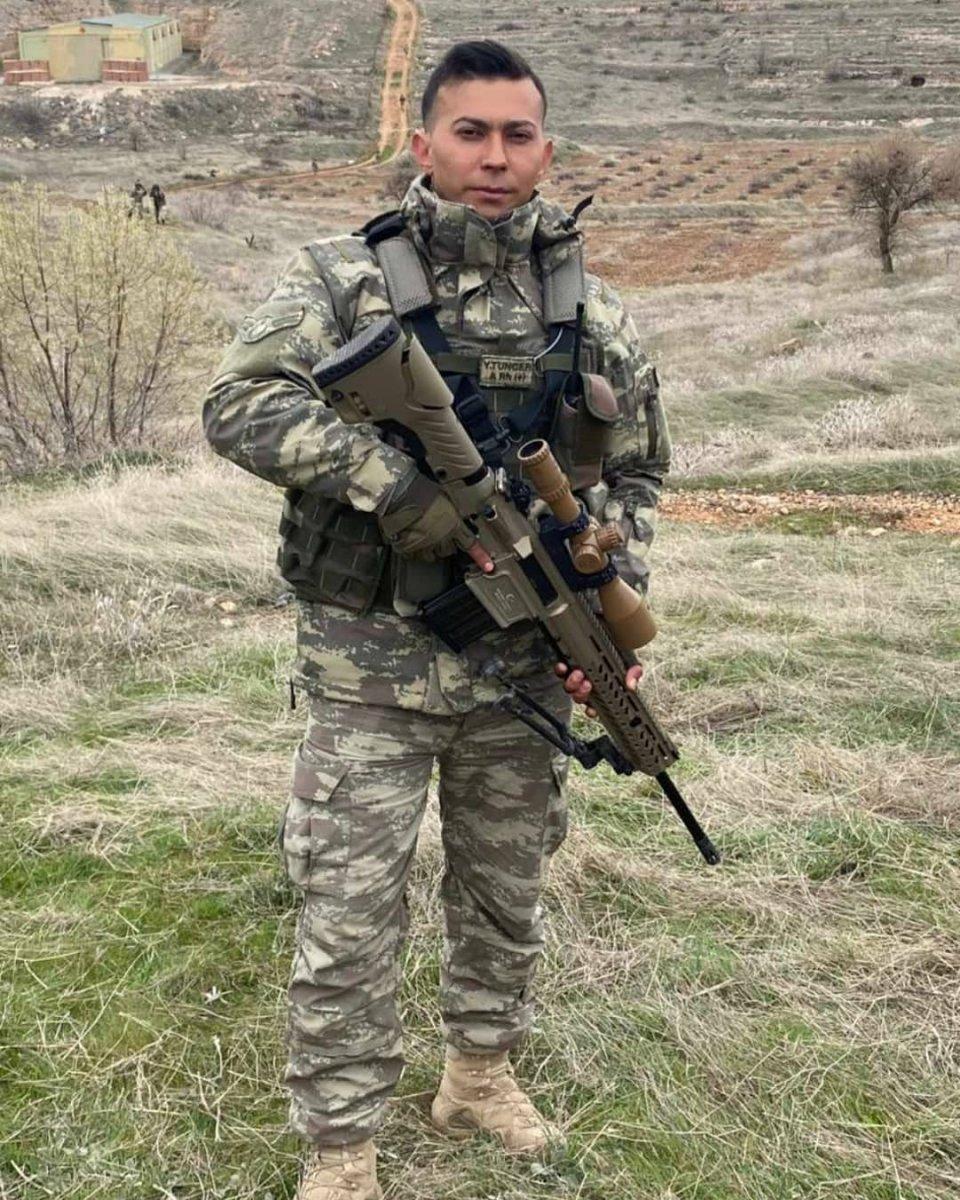 Irak'ın kuzeyinde şehit düşen askerlerimiz son yolculuğuna uğurlandı