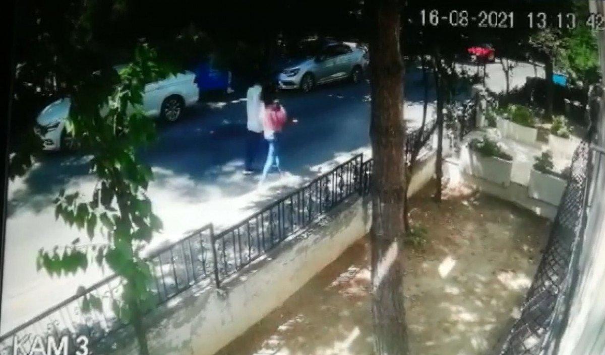 Üsküdar’da, çaldıkları ziynet eşyalarının yerine su dolu sürahi bıraktılar